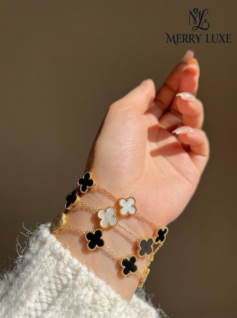 Merry Luxe Elegant Four-Leaf Clover Charm Bracelet